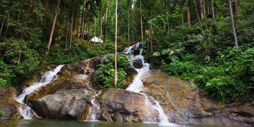 Kuala Lumpur: Batu Caves, Ramayana Caves & Kanching Falls - Ramayana Cave and its theatrical retelling