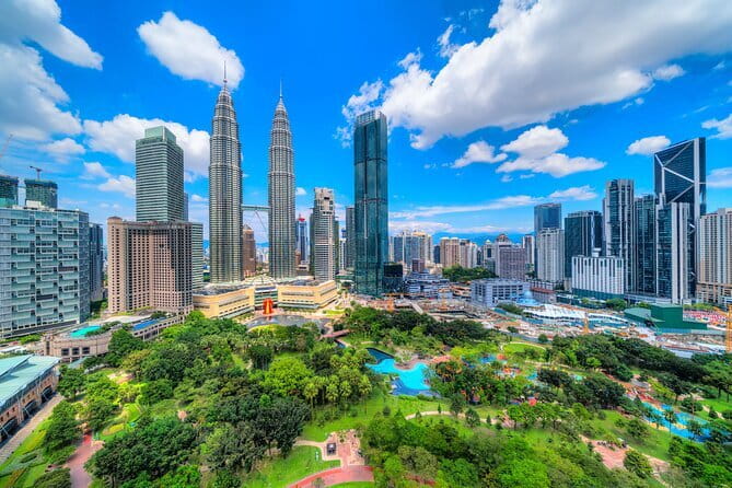Kuala Lumpur Best Food Tour With A Guide - What the guide adds to the food
