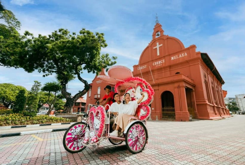 Kuala Lumpur: City Highlights, Batu Caves, and Malacca Tour - Malacca’s Red Square and Dutch-Era Center