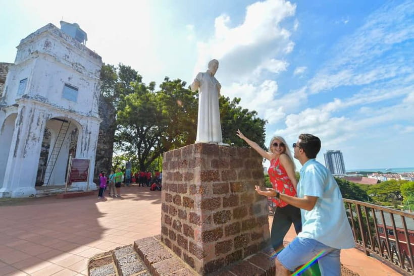 Kuala Lumpur: City Highlights, Batu Caves, and Malacca Tour - Batu Caves and the Rainbow Staircase