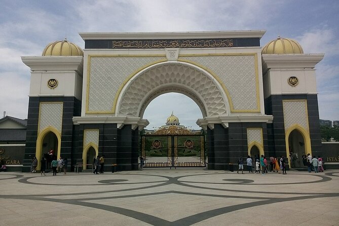Kuala Lumpur City Tour Full Day 8 hours - Temples, mosques, Chinatown, and Little India