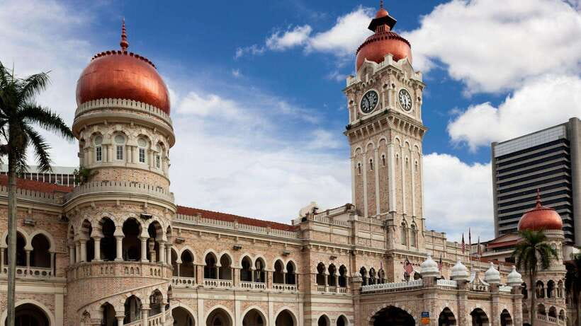 Kuala Lumpur: City Tour, KL Tower Ticket & Putrajaya w/ Boat - Cruising past Putra Mosque and Seri Wawasan Bridge