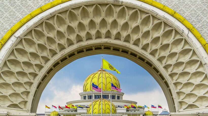 Kuala Lumpur: City Tour, KL Tower Ticket & Putrajaya w/ Boat - Starting with Kuala Lumpur’s best-known sights