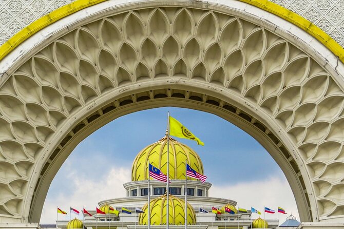 Kuala Lumpur City Tour with Batu Caves Discovery (Shared) - KL Tower and the modern city center