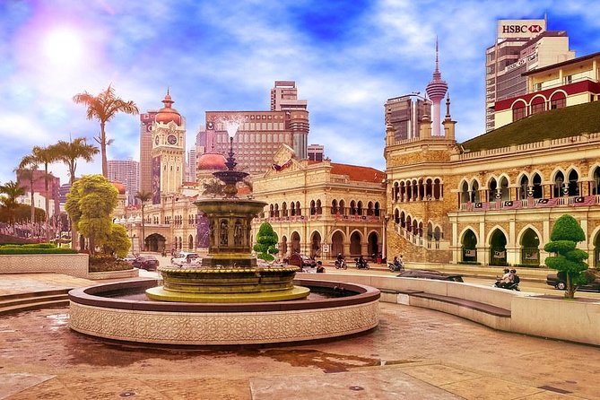 Kuala Lumpur City Tour with Batu Caves (Private) - Petronas Twin Towers and the modern city