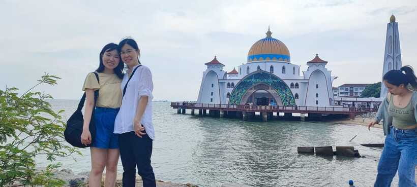 Kuala Lumpur Discovery: Shared Group Tour from Port Klang - Central Market for crafts and Malaysian souvenirs