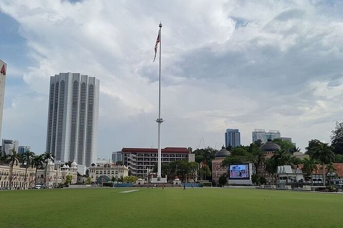 Kuala Lumpur Full Day Private Tour with 24 spots Of Wonders - Why this private route works for a first day