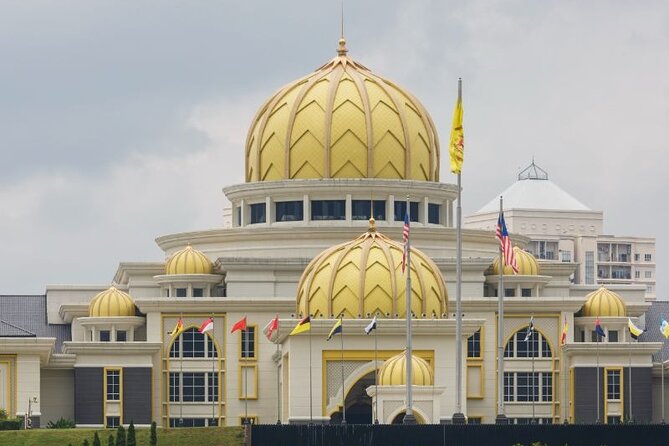 Kuala Lumpur Full Day Private Tour with 24 spots Of Wonders - How the day feels in practice