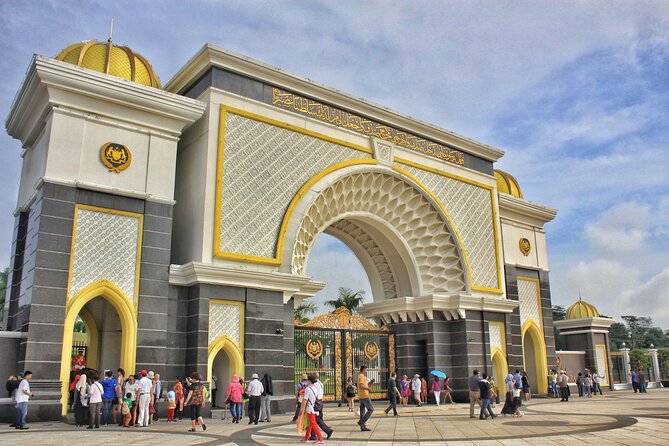 Kuala Lumpur Grand Full Day Guided Tour with 25 Attractions (SIC) - Batu Caves begins the day with color and stairs