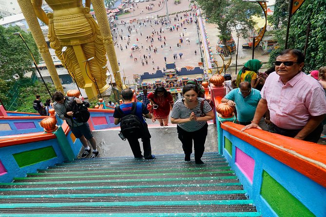 Kuala Lumpur Half Day Batu Caves And Cultural Group Tour - Petaling Street and the food scene