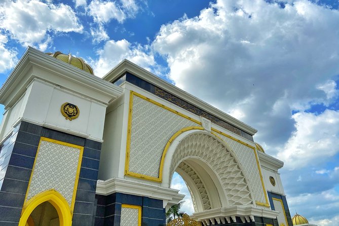 Kuala Lumpur Half Day City Tour (Private Tour) - King’s Palace: a glimpse of Malaysia’s monarchy