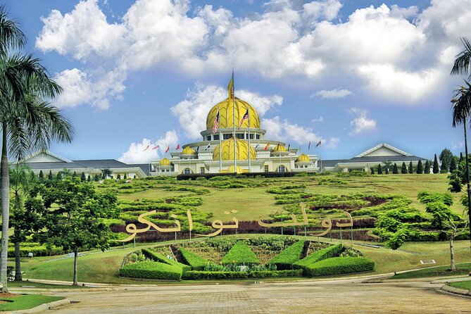 Kuala Lumpur Half Day City Tour (Private Tour) - Jadi Batek Gallery and Cocoa Boutique: a longer cultural stop