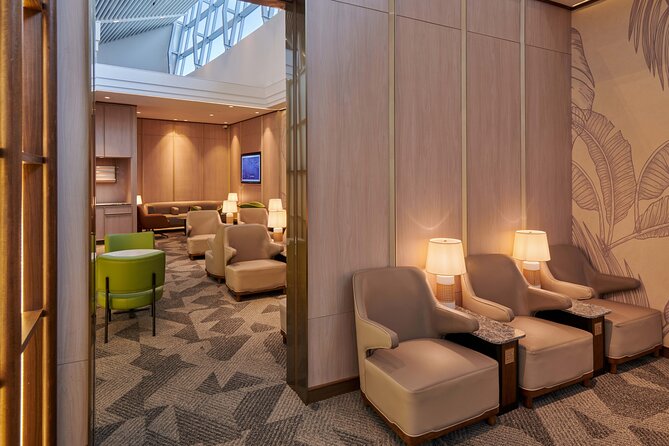 Kuala Lumpur International Airport Plaza Premium Lounge - The First Hour: Check In, Find a Seat, Book Your Shower