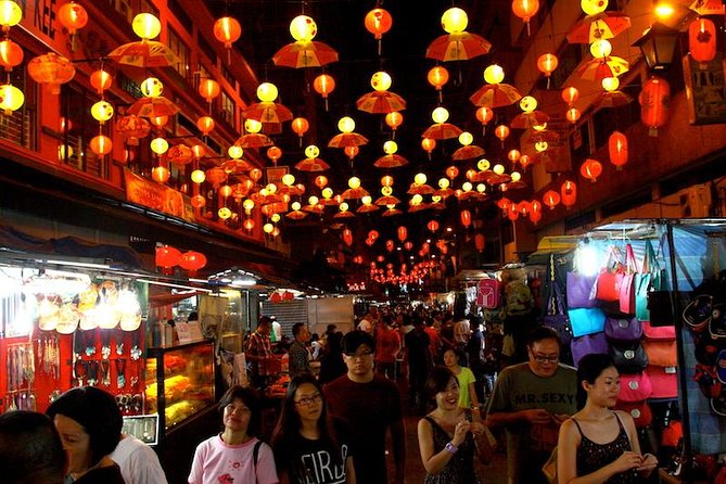Kuala Lumpur Night Tour - The Petronas finale is the strongest reason to go