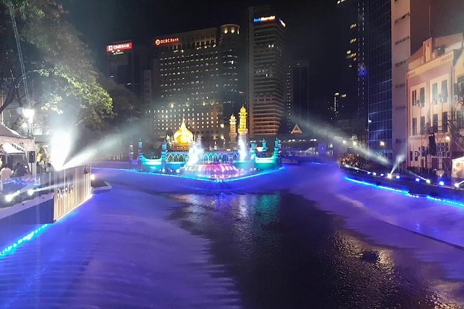 Kuala Lumpur Night Tour with Saloma Bridge - Saloma Link Bridge under the lights