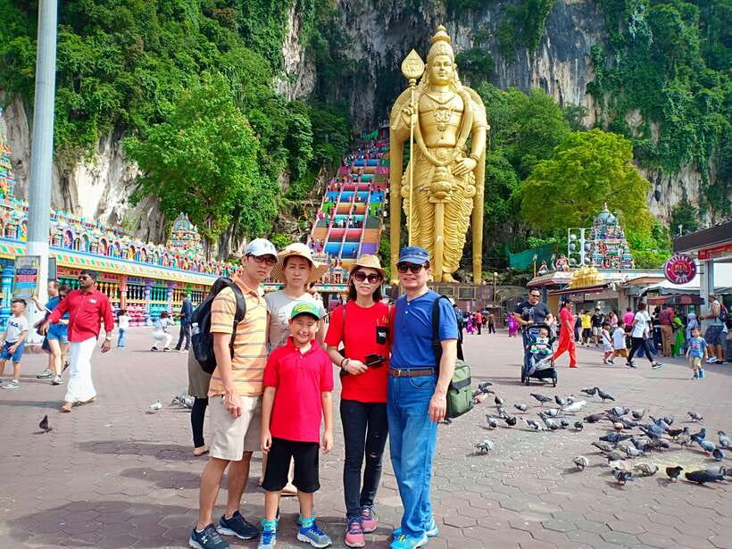 Kuala Lumpur: Private Batu Cave, National Mosque Tour, Lunch - Lunch in Little India