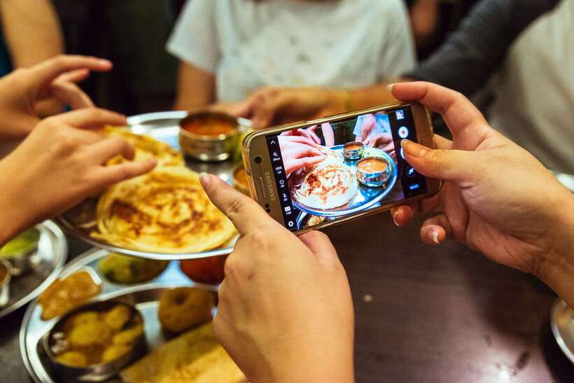 Kuala Lumpur: Private Food Tour – 10 Tastings with Locals - Petaling Street and the old city walk