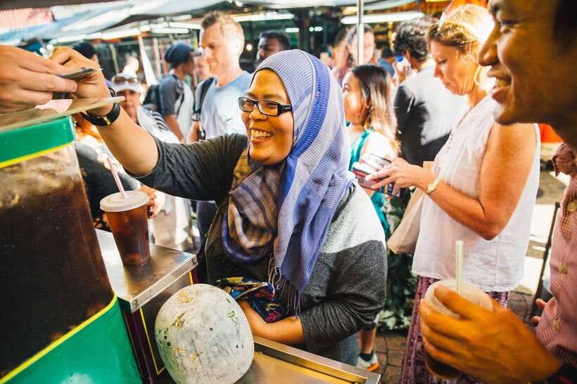 Kuala Lumpur: Private Food Tour – 10 Tastings with Locals - Timing, comfort, and practical details