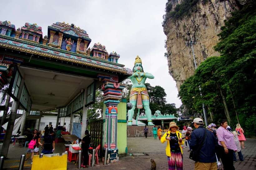 Kuala Lumpur: Private Full-Day 10 Wonders Tour - National Mosque and the old railway station