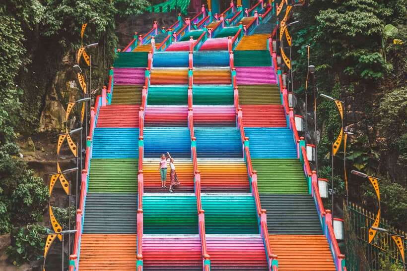 Kuala Lumpur: Private Highlights Instagram Tour - Thean Hou Temple’s color and detail