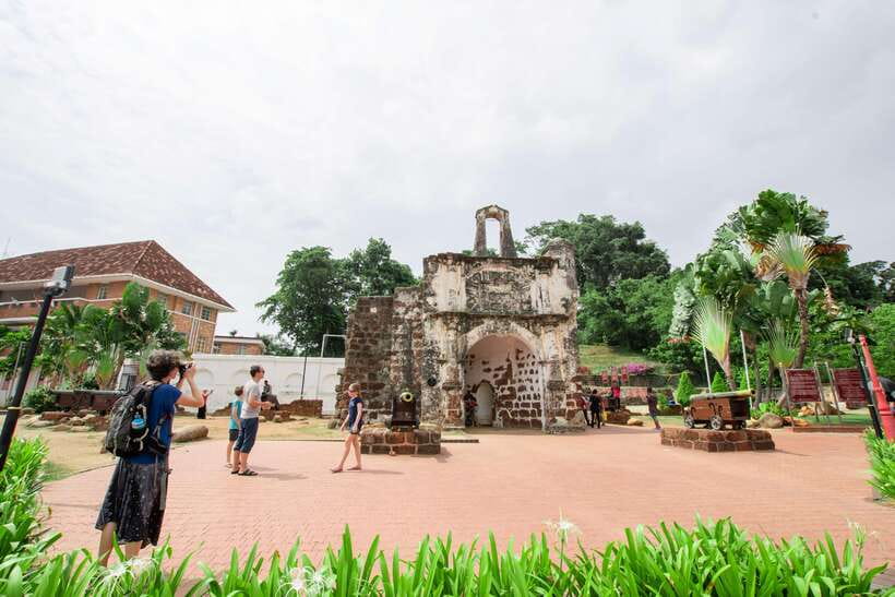 Kuala Lumpur: Private Malacca Night Tour w/Cruise & Trishaw - Red Square and Malacca’s Dutch chapter