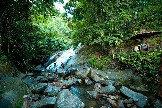 Kuala Lumpur Private Tour to Batu Caves Hotsprings And Waterfalls - Is $85 Per Person Good Value?