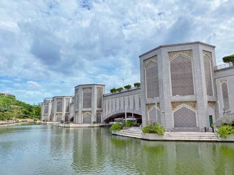 Kuala Lumpur: Putrajaya Tour Half Day Tour [Shared/Private] - Is This Putrajaya Tour Worth Booking?