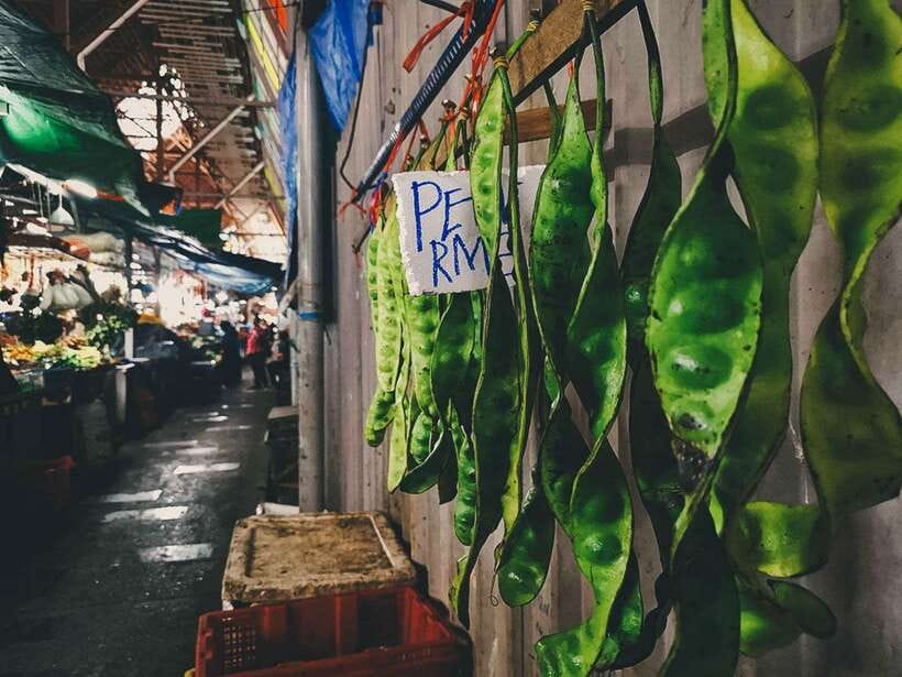 Kuala Lumpur: Sambal Street Food Tour with 15+ Tastings - Why this food tour works in Kuala Lumpur
