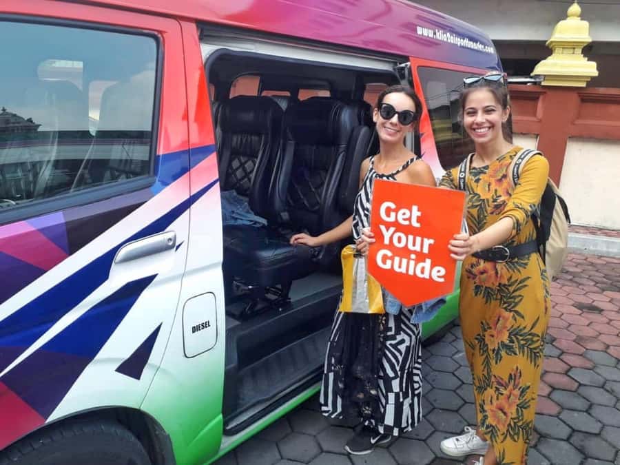 Kuala Lumpur: Sightseeing by Private Vehicle with Driver - The van, comfort, and group size