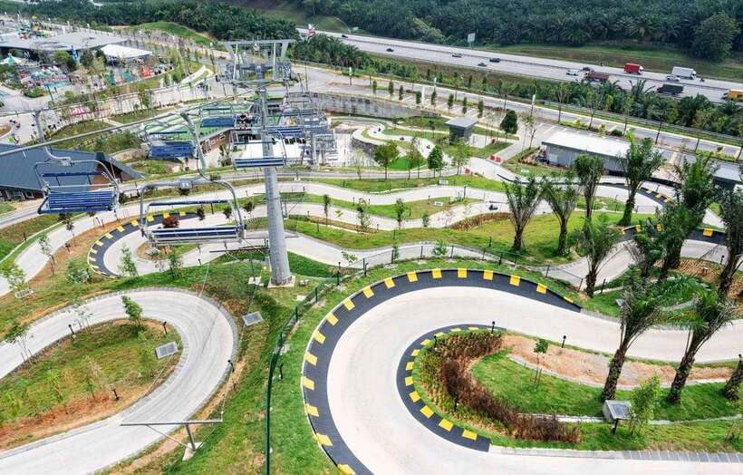 Kuala Lumpur: Skyline Luge Admission Ticket - Four tracks, one 1.6-kilometer run