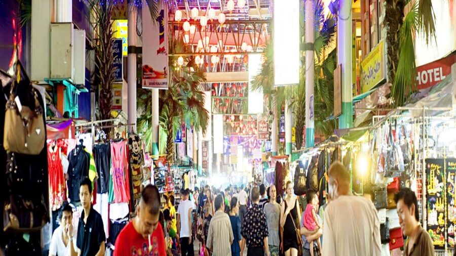 Kuala Lumpur: Street Market Exploration & Shopping Tour - Chinatown for bargaining and local food