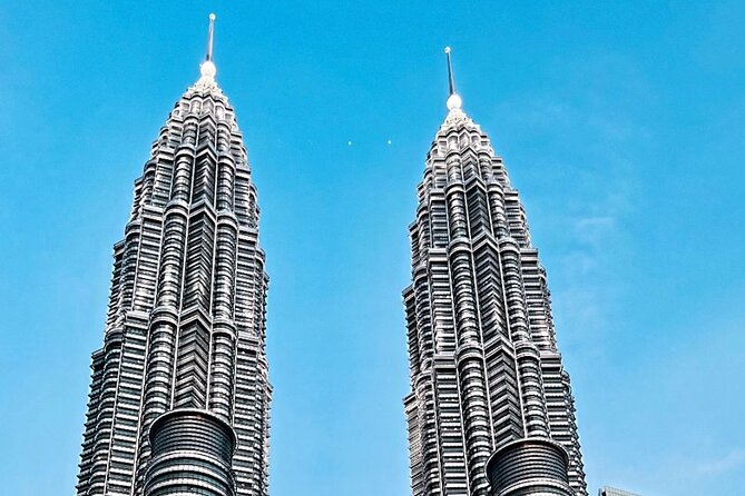 Kuala Lumpur Sunset Evening Cycling Tour - Food, local stories, and the guides