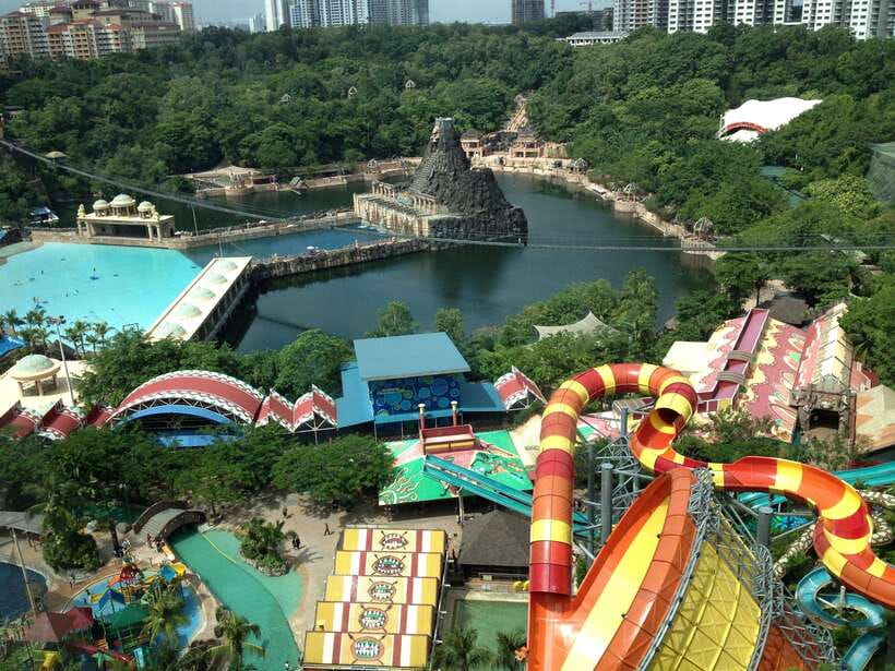 Kuala Lumpur: Sunway Lagoon Theme Park Ticket with Transfer - Wildlife Park and the petting area