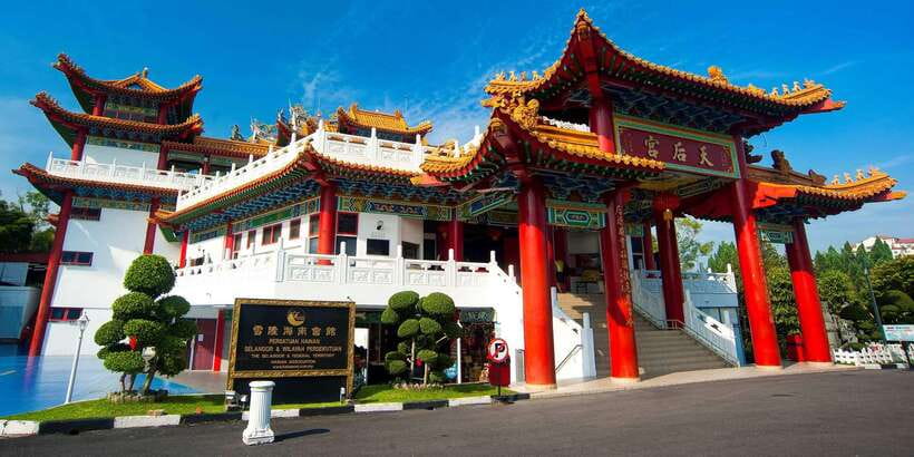 Kuala Lumpur: Temple & Shrine Private Half Day Tour - Private transport, pickup, and the real value of $47