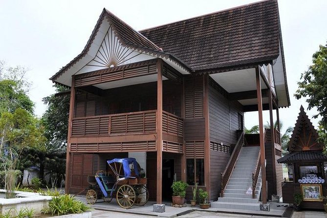 Langkawi: Flexible 6 Hours Tour - Eagle Square and the giant eagle statue