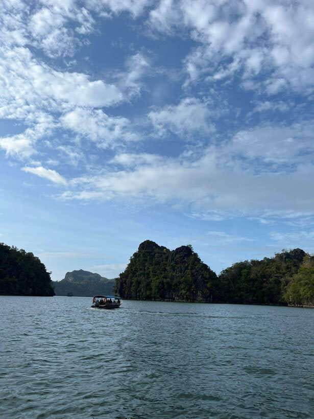 Langkawi: Half-Day Private Kilim River Mangrove Boat Tour - Eagle watching and the fish-farm stop
