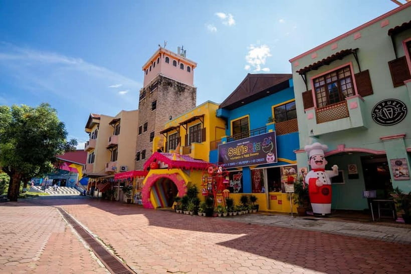 Langkawi: Iconic Landmarks & Natural Wonders Guided Tour - Durian Perangin Waterfalls and the forest walk