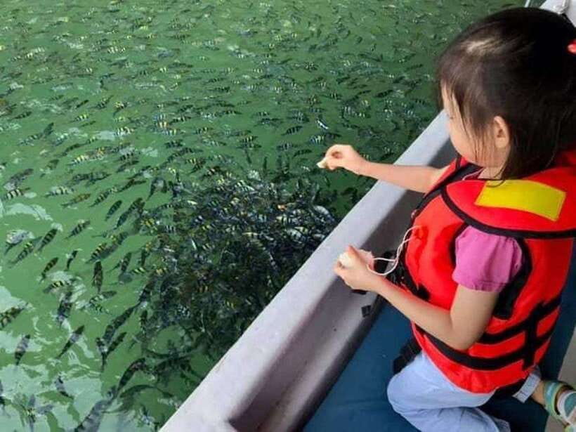 Langkawi Island: Hopping 5 in 1 Grand Tour - Fishing from the boat