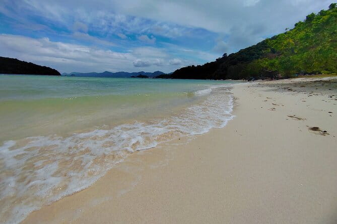 Langkawi Island Hopping Boat Tour - Dayang Bunting and the Pregnant Maiden Lake
