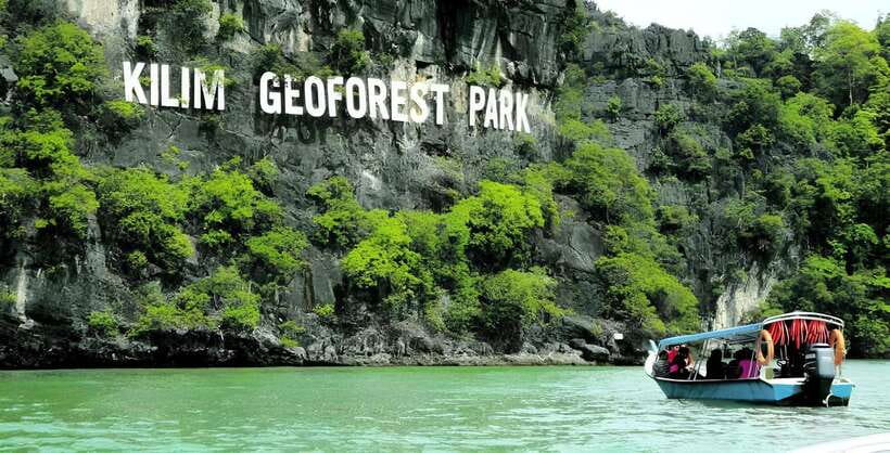 Langkawi: Mangrove Tour with Kilim Geoforest Park & Bat Cave - Eagle feeding and the limits of wildlife stops