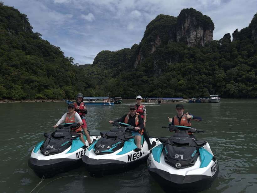 Langkawi: Premium UNESCO Geopark Jet Ski Tour of 8 Islands - Meeting at the beach behind Langkawi Tailor