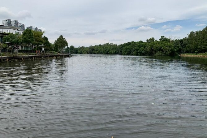 Magical Brooklyn Cruise at Puteri Harbour - Fishing Villages and Kelong Farms