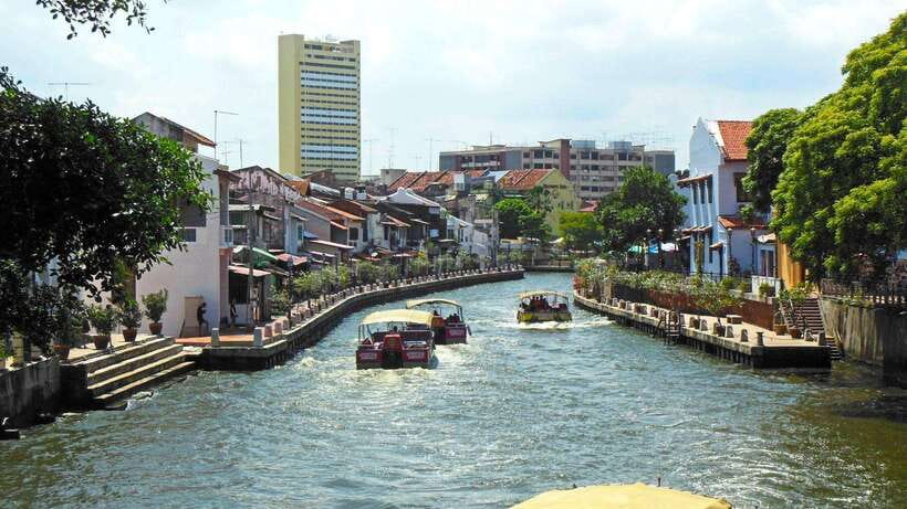 Malacca & Putrajaya Tour - Red Square, the Stadthuys, and Christ Church