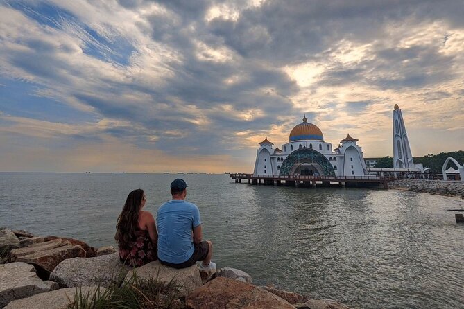 Malacca's Famous Spots: Private Day Tour - Red Square and Christ Church: Malacca in red brick