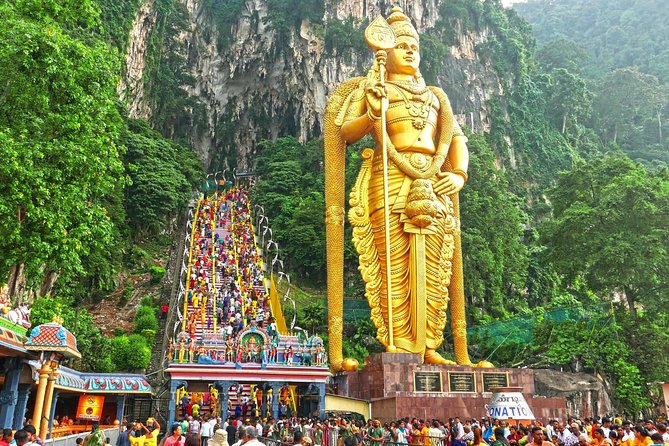 Malaysia Countryside And Batu Caves Tour - A 30-minute look at Malaysian batik