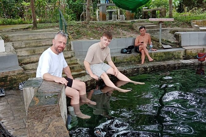 MALAYSIAN CULTURE, TRADITION and NATURE TOUR (All in One Day) - Selayang hot springs and Kanching Falls