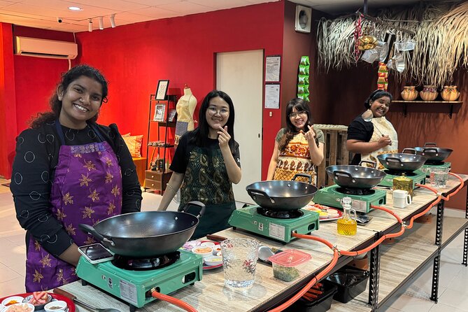 Malaysian Hands-On Cooking Class : Masala Medley - Who will get the most from Masala Medley