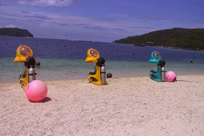 Mamutik + Sapi Island SnorkelingTrip from Kota Kinabalu - Snorkeling among clown fish