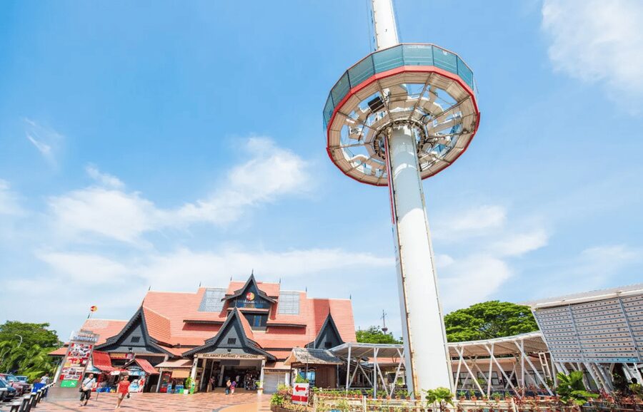 Melaka: Menara Taming Sari Tower E-Ticket - Seeing Melaka from 80 meters up