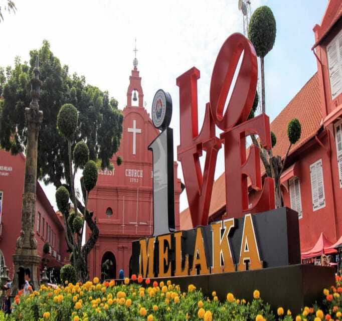 Melaka: Private Full-Day City Tour - Jonker Street is where you should slow down